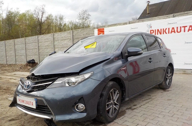 Toyota Auris cena 20900 przebieg: 95525, rok produkcji 2015 z Kórnik małe 407